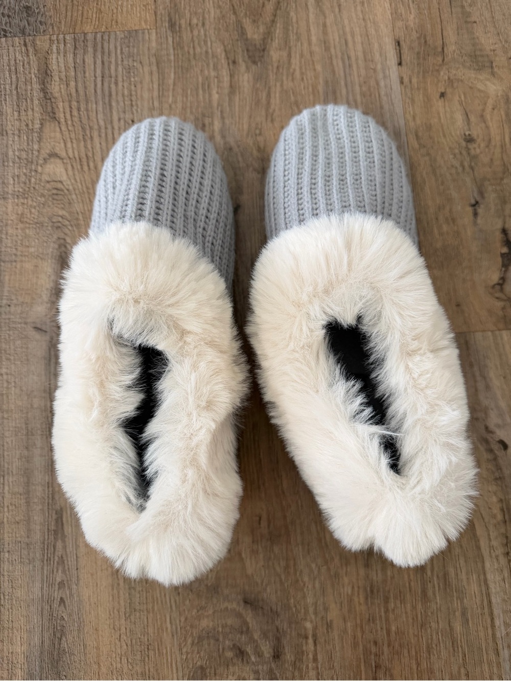 Lands' End Gray Knit Slippers with Cream Faux Fur Trim